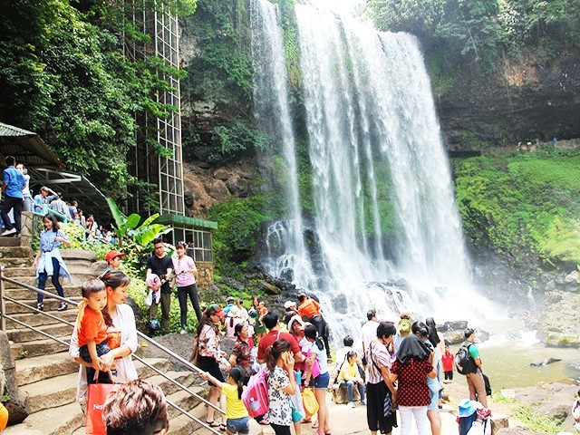 ĐÀ LẠT - THÁC DAMBRI - HOA VẠN THÀNH